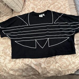Adidas Small cropped shirt